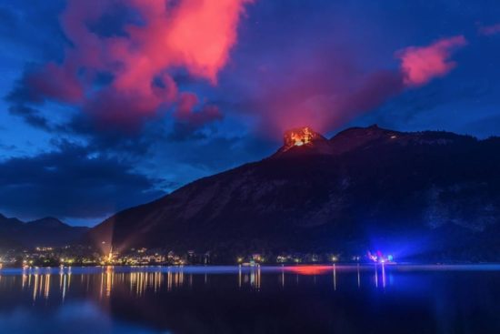 Berge in Flammen neu!