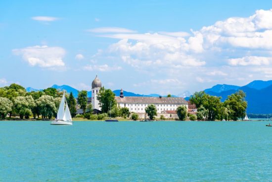 Auf den Spuren der „Rosenheim-Cops“ und Chiemsee Schifffahrt